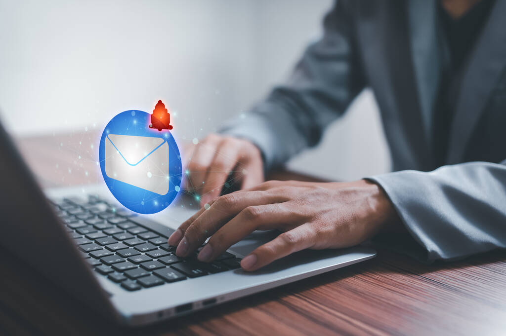 Salesforce-Email-Alerts